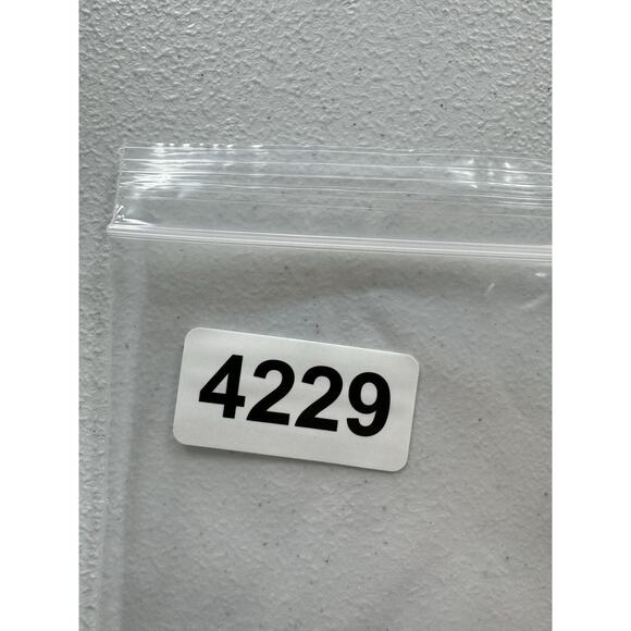 Lululemon Tank w/‎ Built in Bra Womens 4 Black Athletic Criss Cross Back Workout - Picture 6 of 6